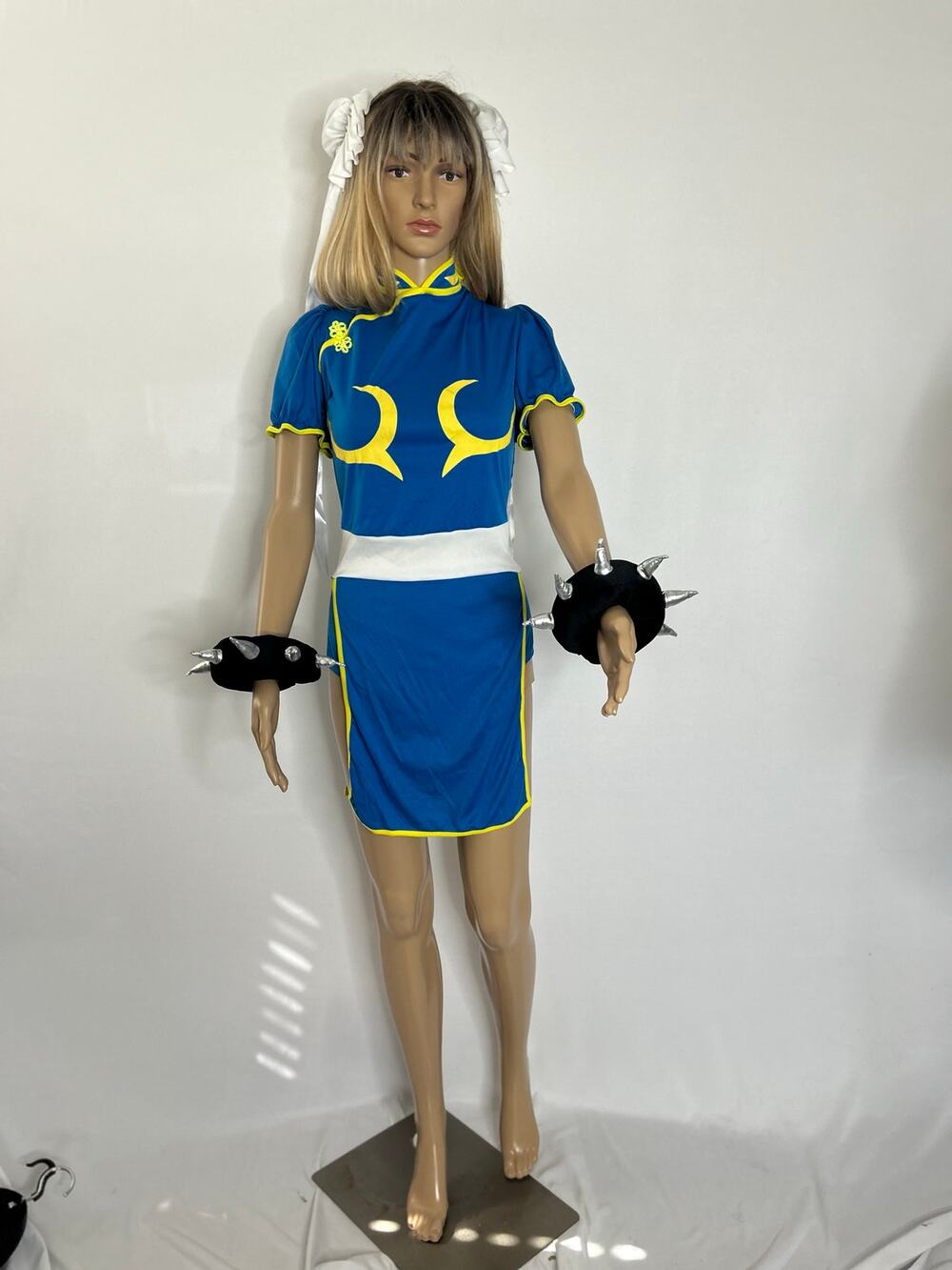 Leg Avenue Street Fighter Chun-Li Costume M/L Capcom 3 Piece Cosplay Halloween